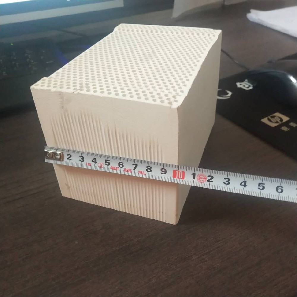 陶瓷蜂窩蓄熱體